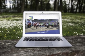 Tablett mit der Website des Thüringer Wald Firmenlaufs 2016