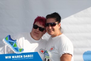 Teilnehmerinnen vor der Fotowand beim Thüringer Wald Firmenlauf 2016 in der DKB-Ski-Arena Oberhof