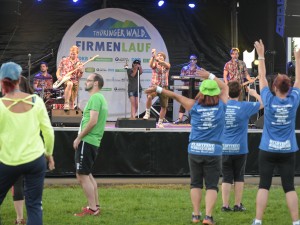 Band während ihres Auftritts beim Thüringer Wald Firmenlauf 2016