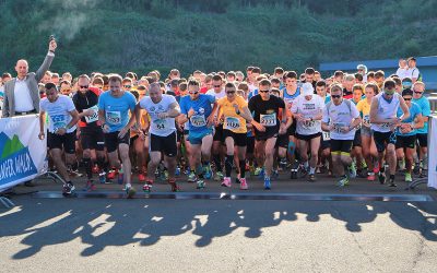Raus aus dem Bürostuhl, rein in die Laufschuhe! Anmeldestart zum Thüringer Wald Firmenlauf 2017